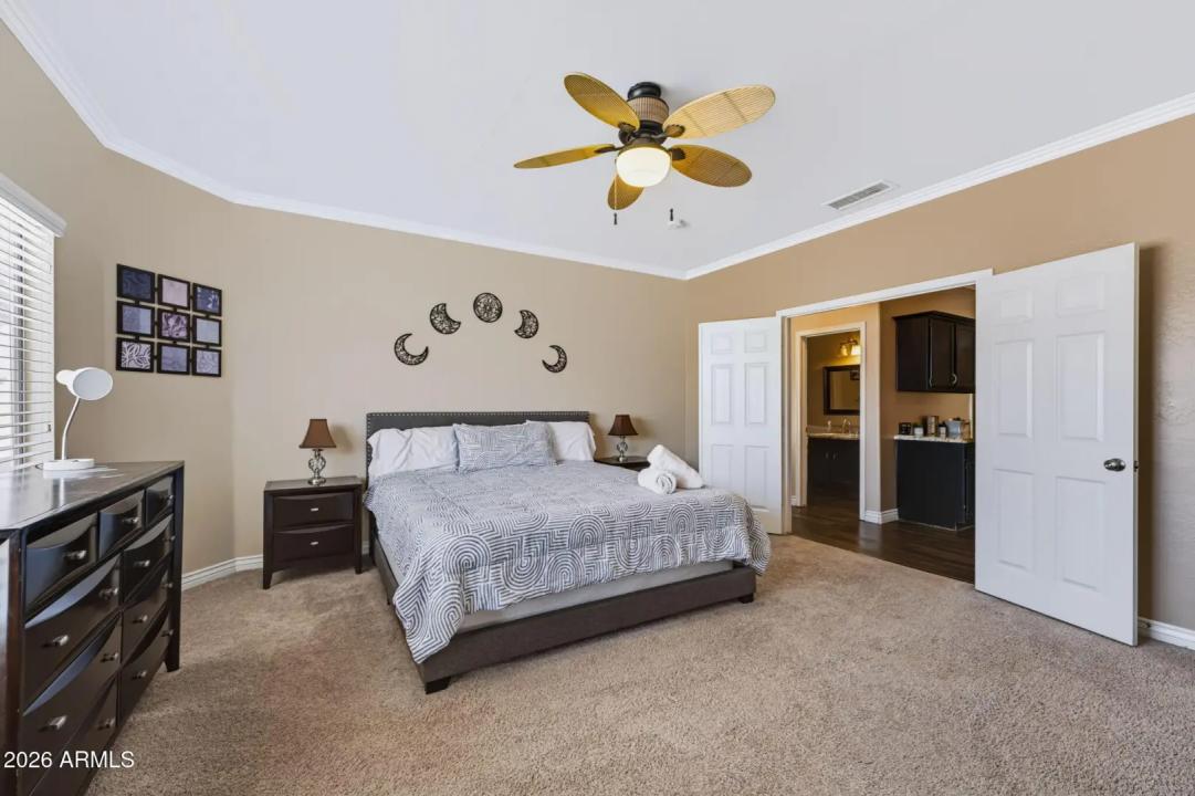 Real Estate Picture 13