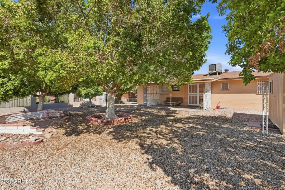 Real Estate Picture 22