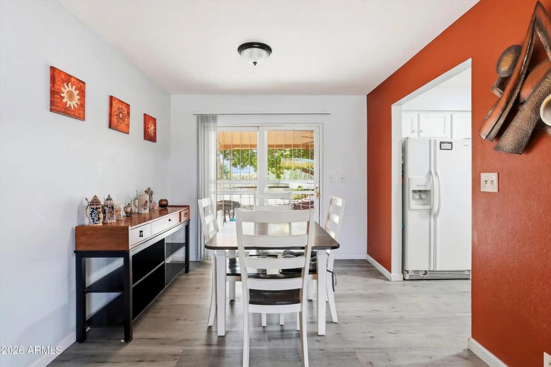 Real Estate Picture 8