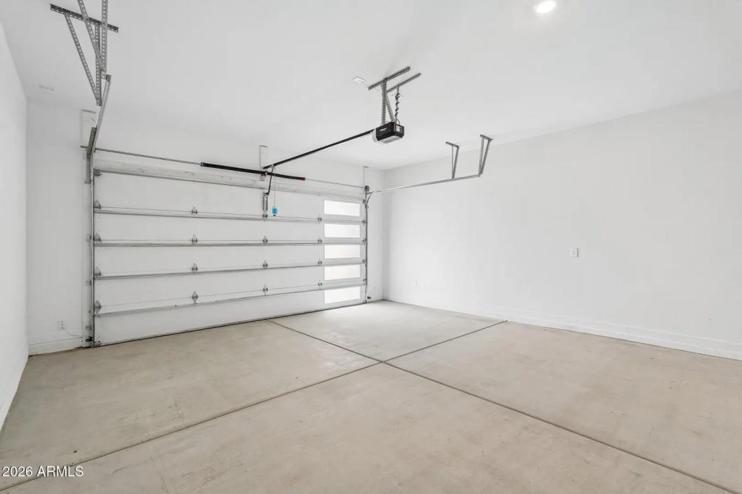 Real Estate Picture 36