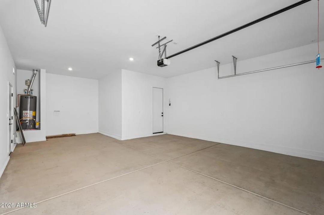 Real Estate Picture 37