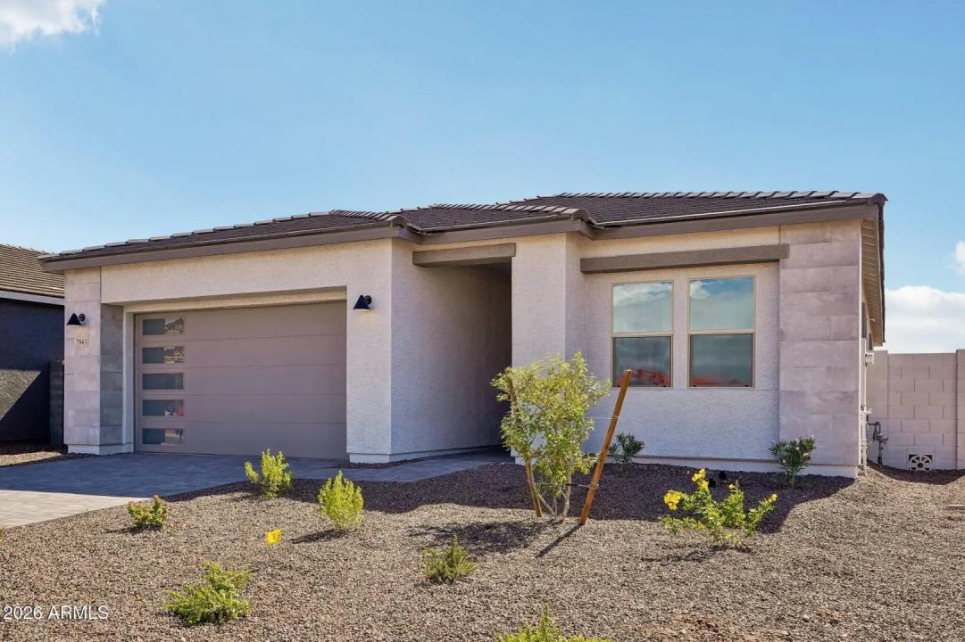 Real Estate Picture 4