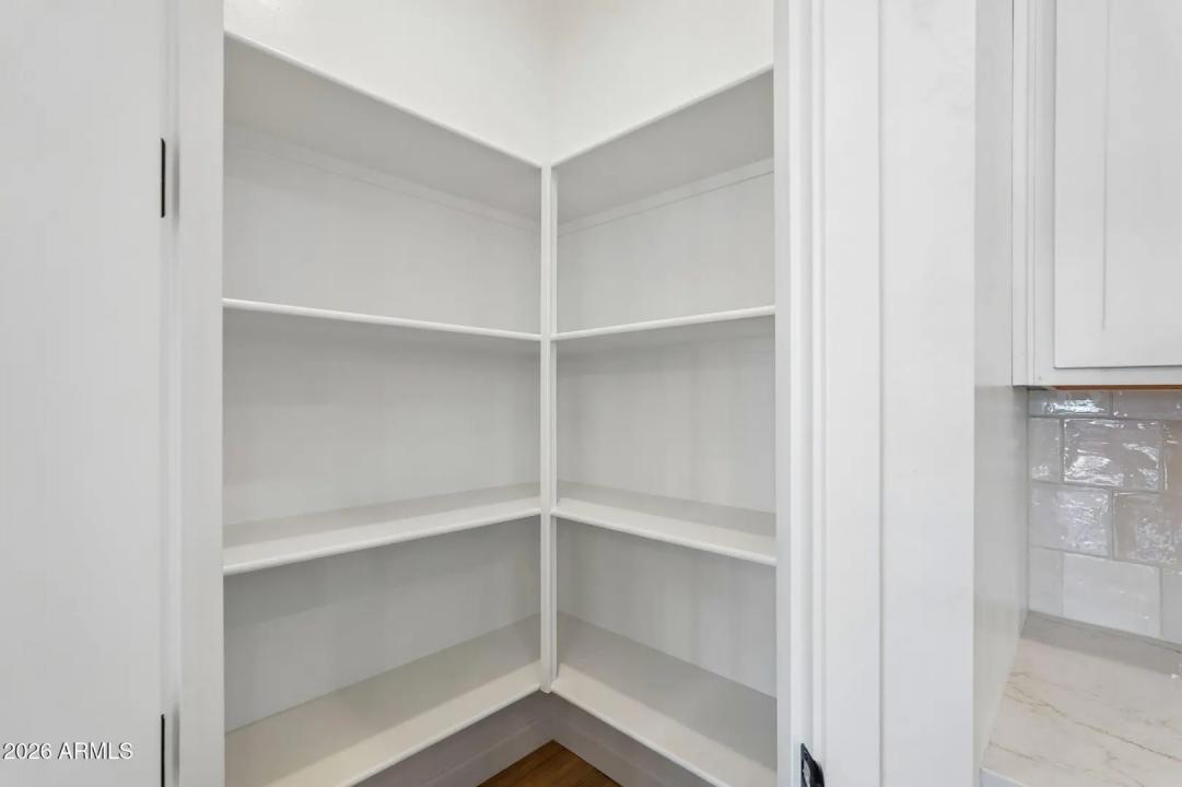 Real Estate Picture 15