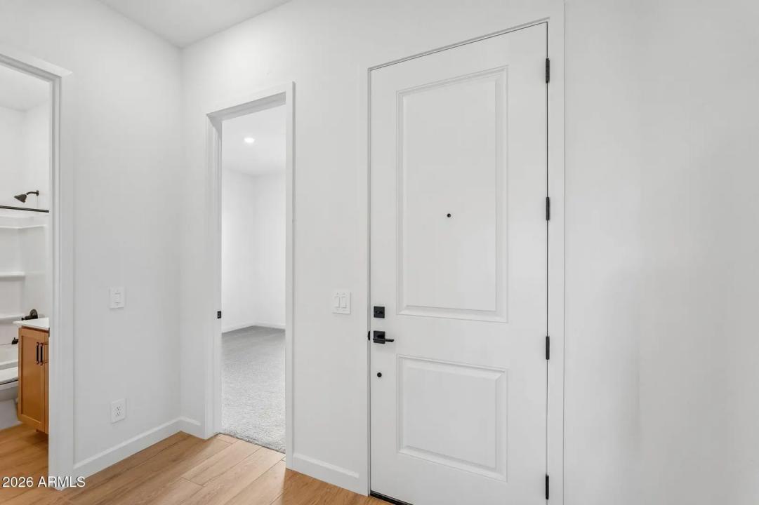 Real Estate Picture 16