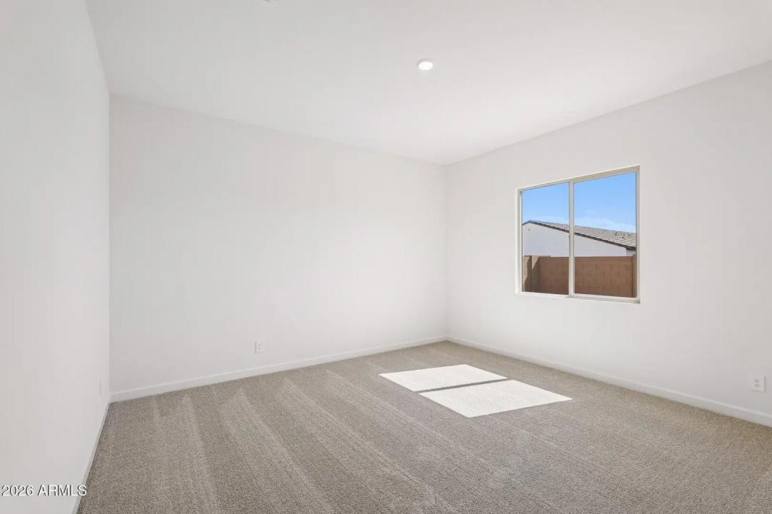 Real Estate Picture 29