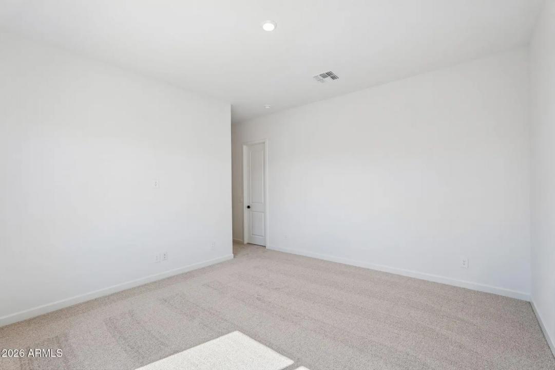 Real Estate Picture 30