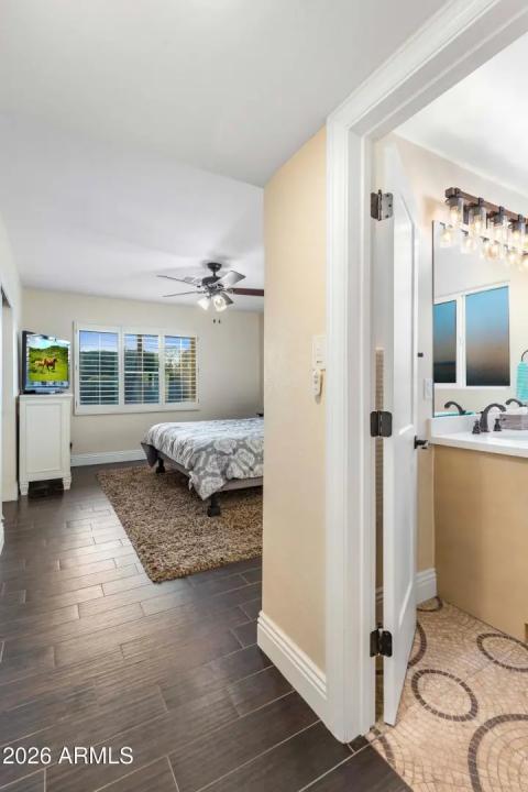 Real Estate Picture 17
