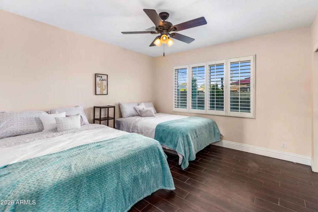 Real Estate Picture 18