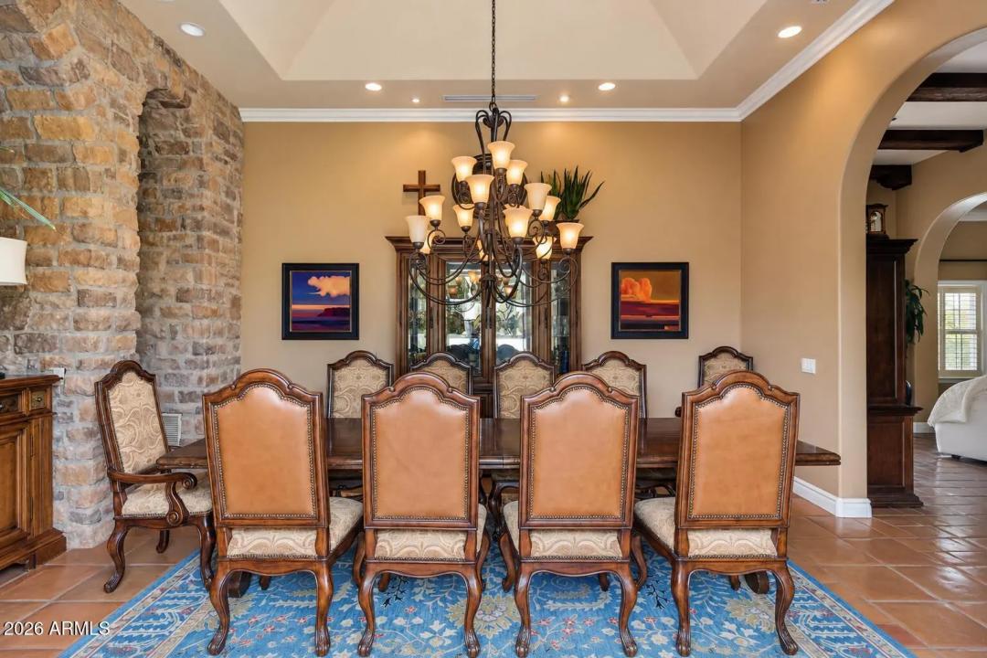 Real Estate Picture 11