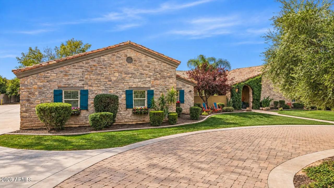 Real Estate Picture 2