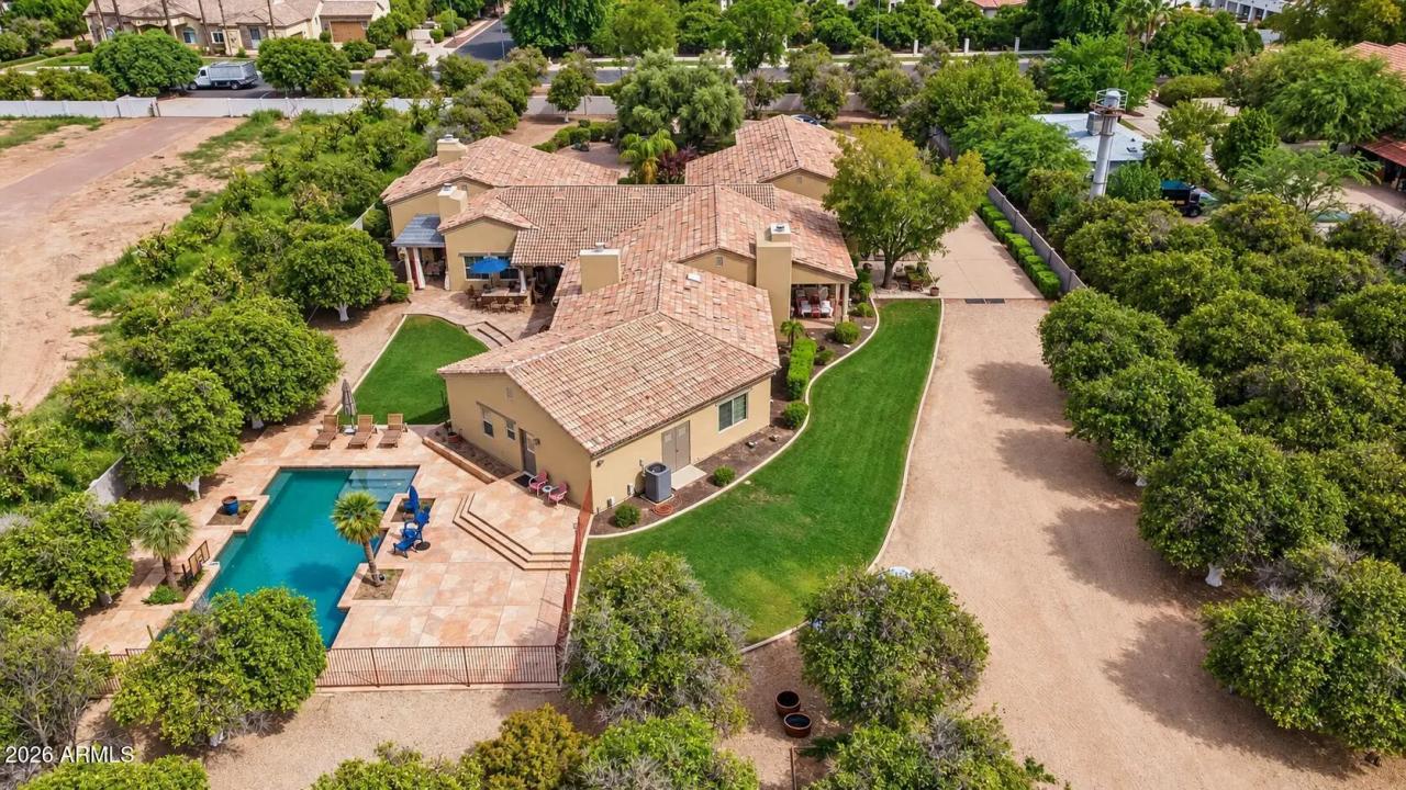 Real Estate Picture 22
