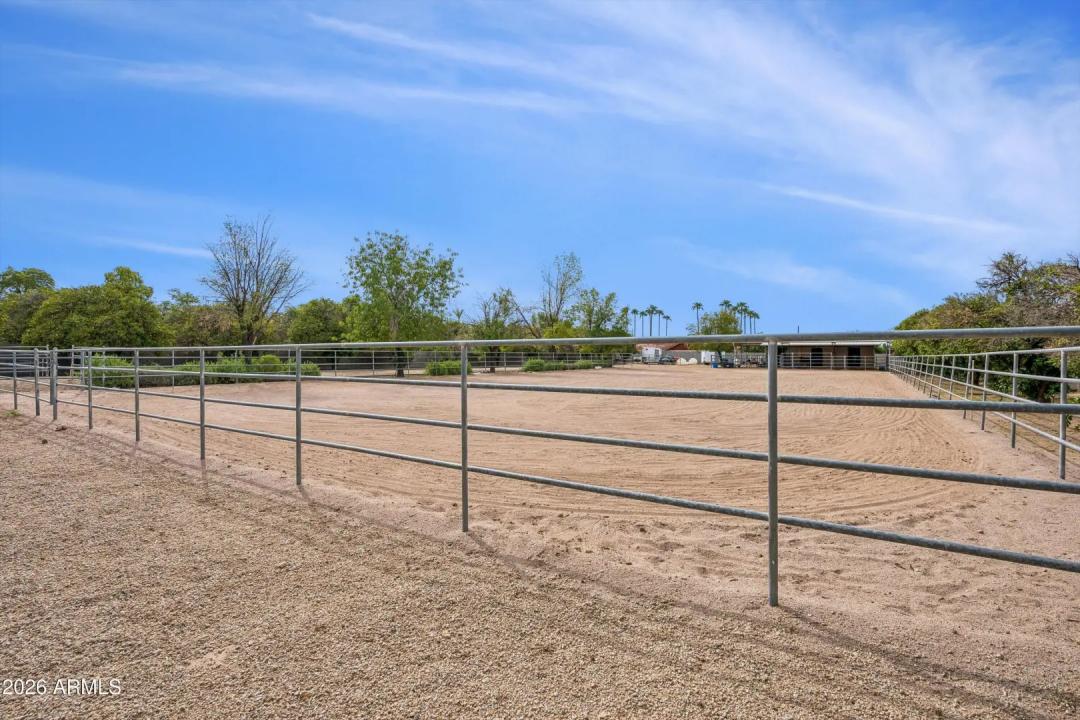 Real Estate Picture 28