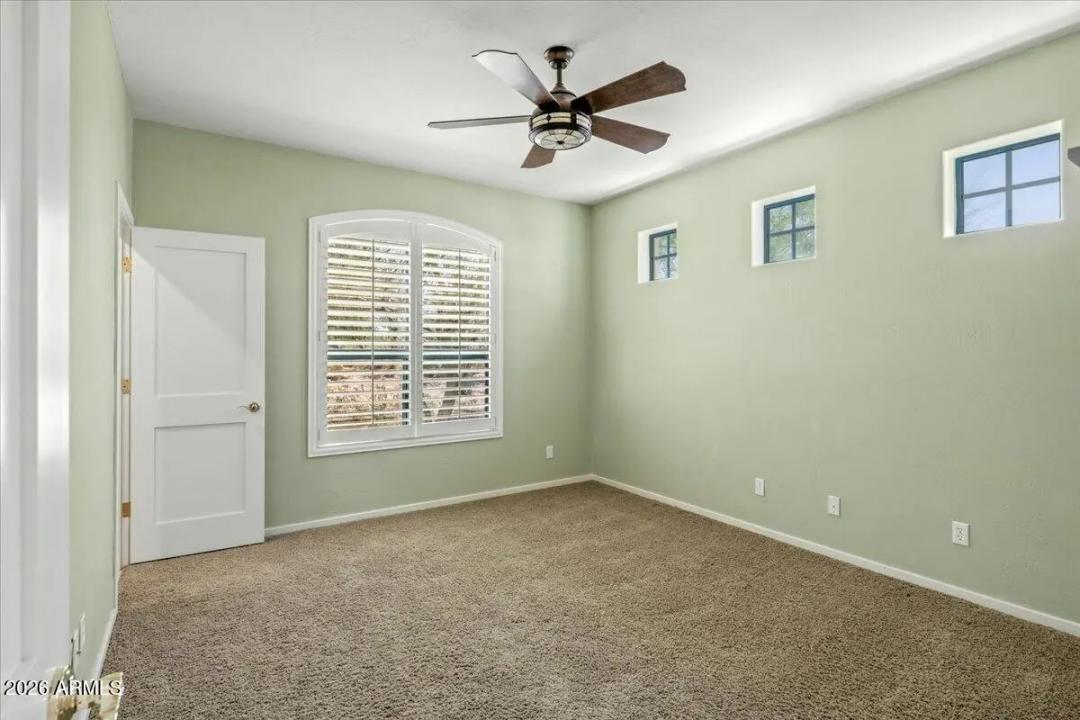 Real Estate Picture 30