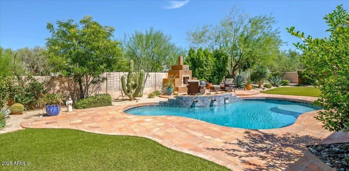 Real Estate Picture 9