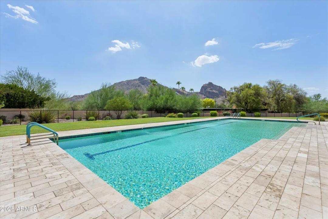 Real Estate Picture 9