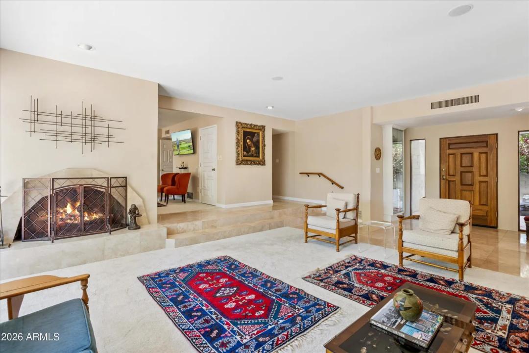 Real Estate Picture 18