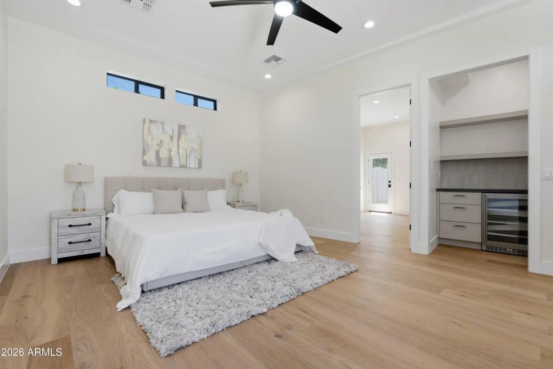 Real Estate Picture 20