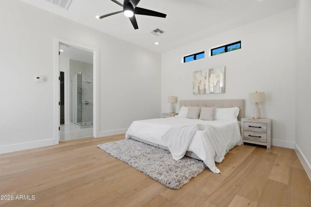 Real Estate Picture 21