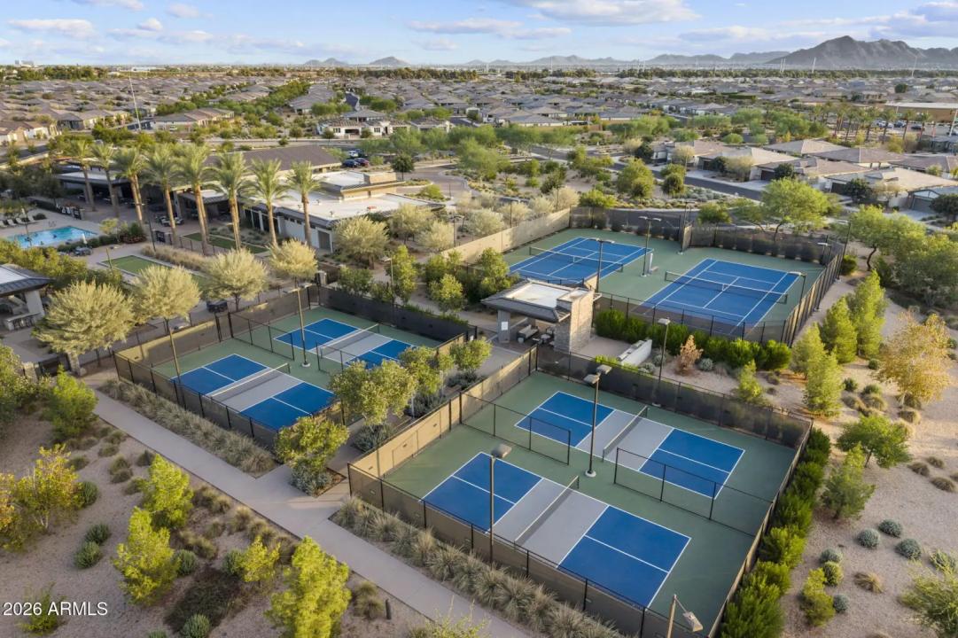 Real Estate Picture 59