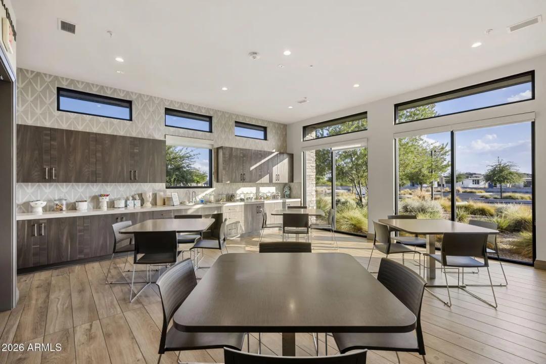 Real Estate Picture 74