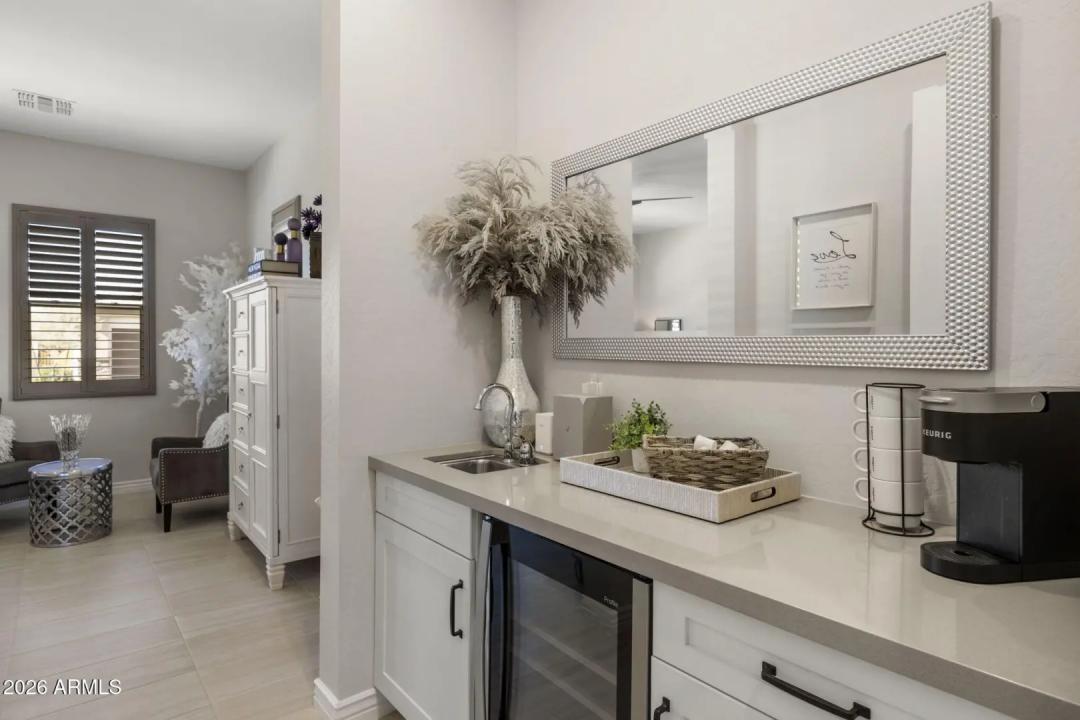 Real Estate Picture 30
