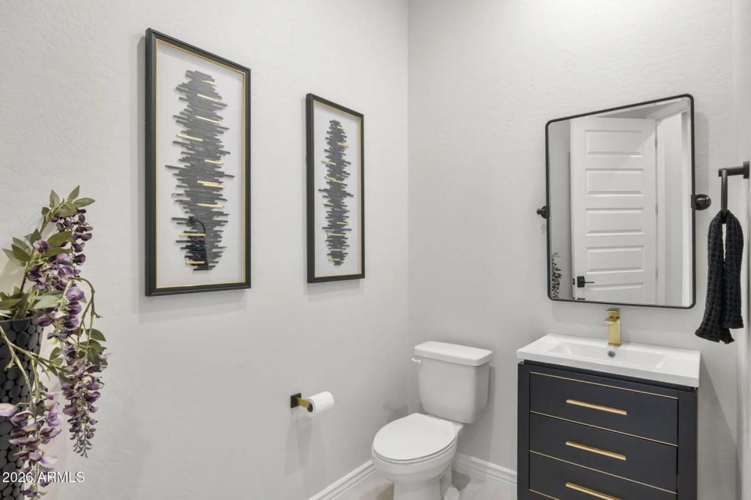 Real Estate Picture 37