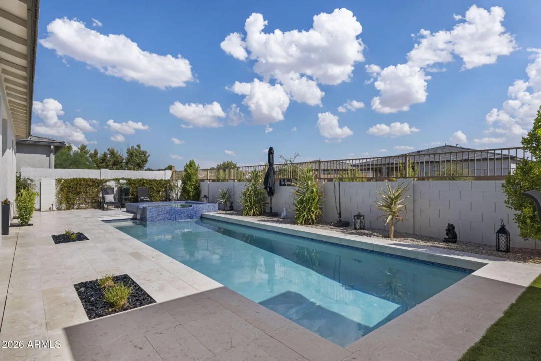 Real Estate Picture 44