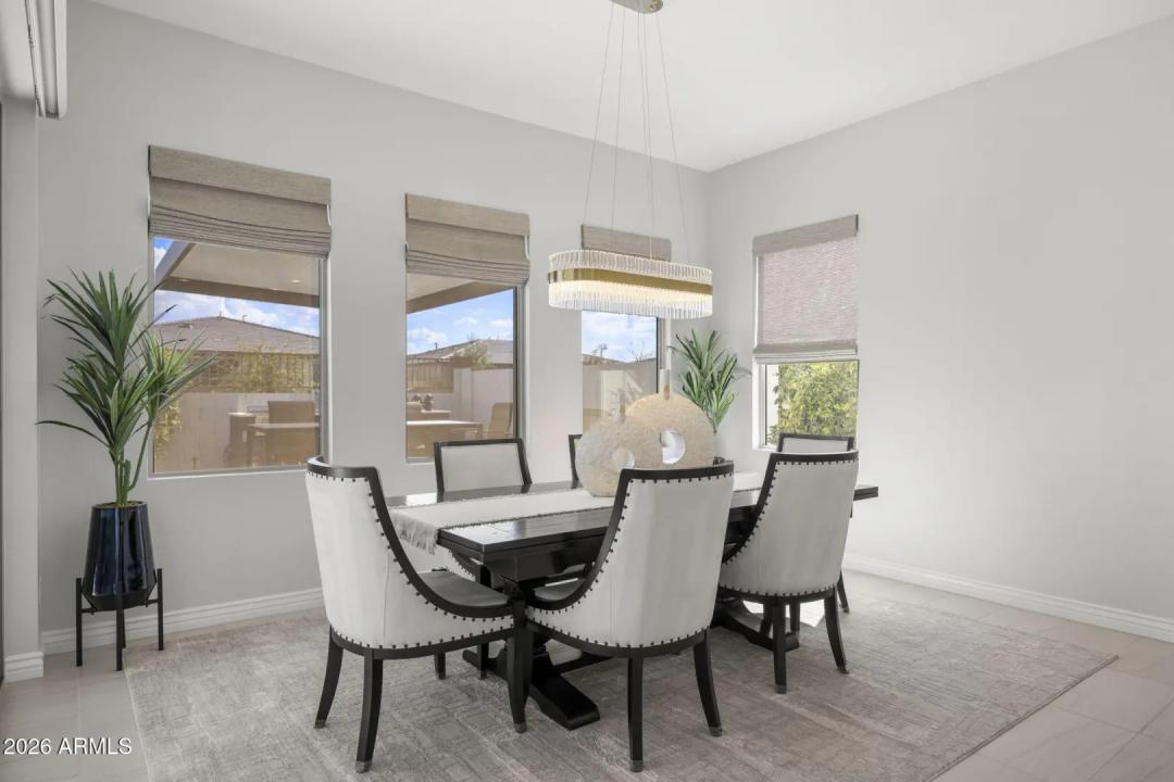 Real Estate Picture 19