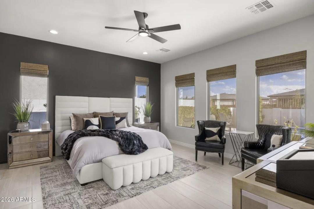 Real Estate Picture 25