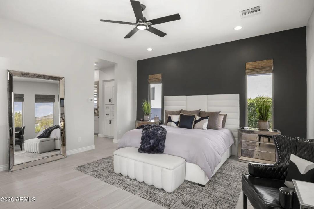 Real Estate Picture 26