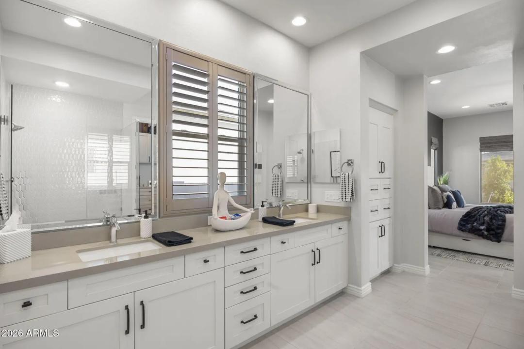 Real Estate Picture 27