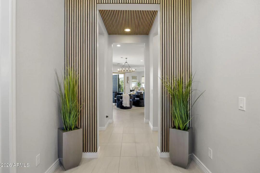 Real Estate Picture 9