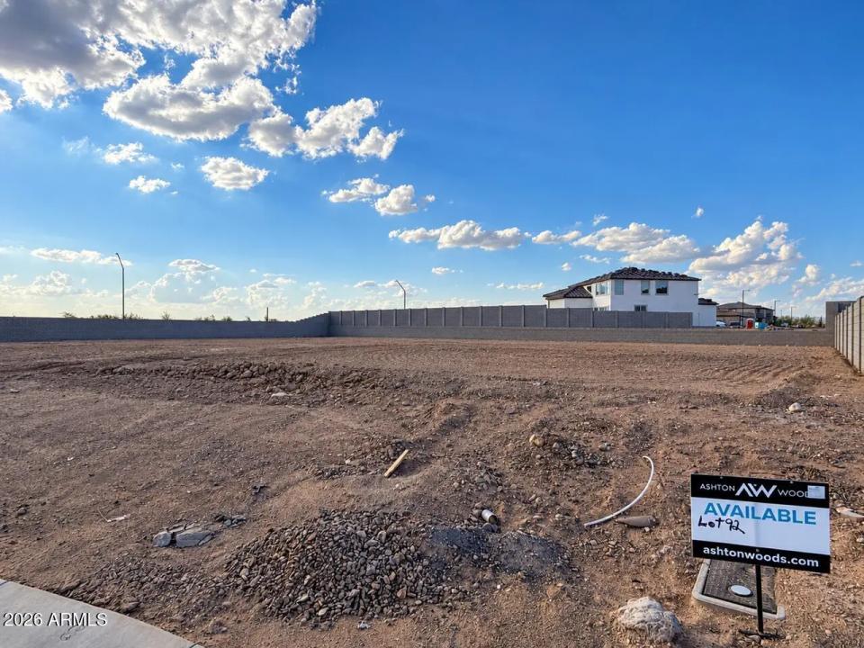 Real Estate Picture 2