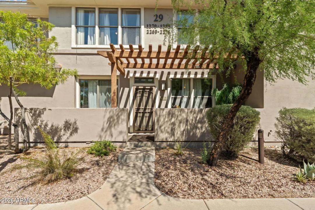 Real Estate Picture 3