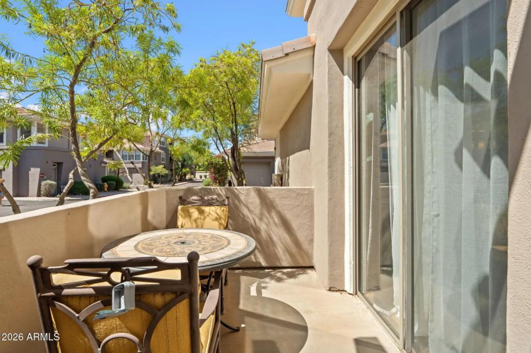 Real Estate Picture 5