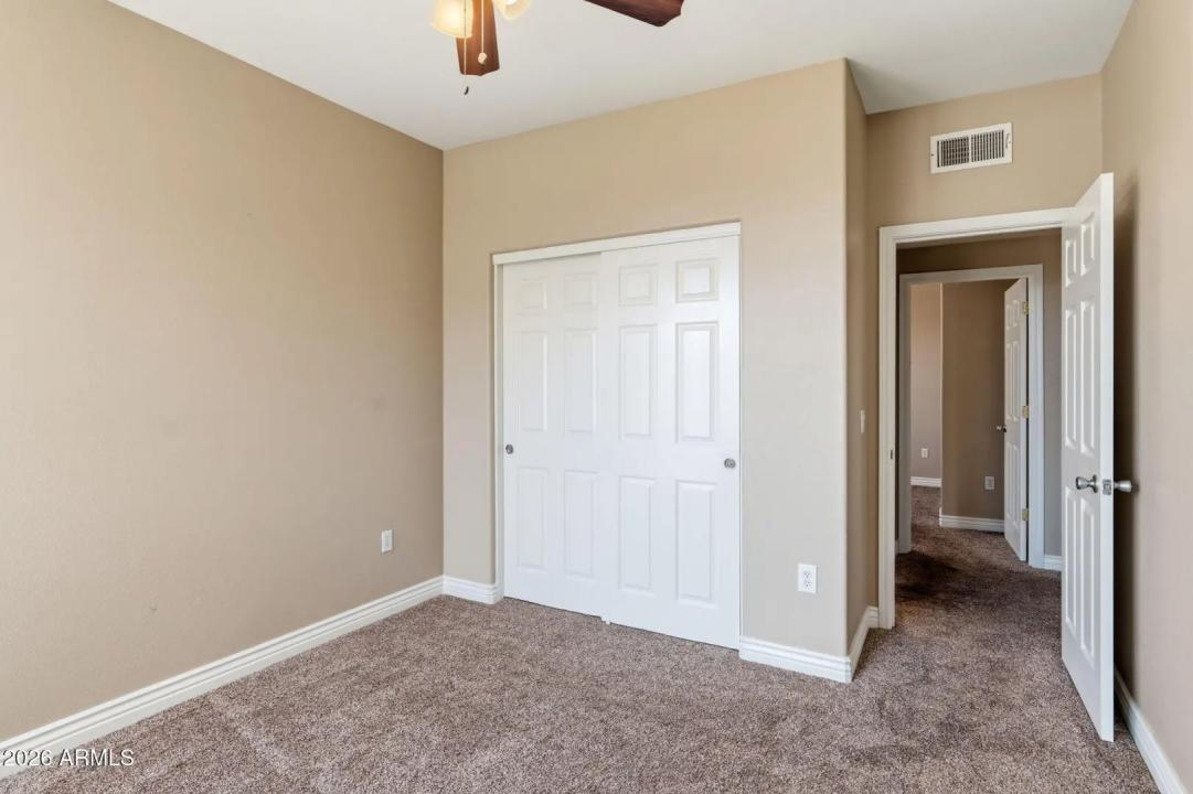 Real Estate Picture 23