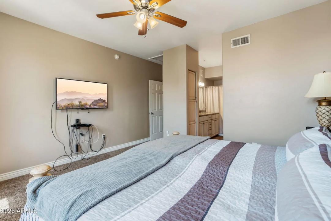 Real Estate Picture 19