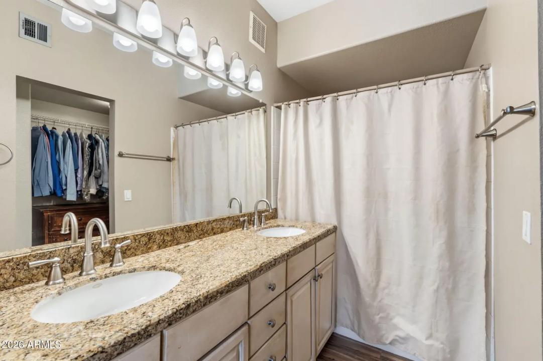 Real Estate Picture 20
