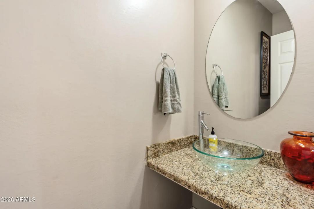 Real Estate Picture 16