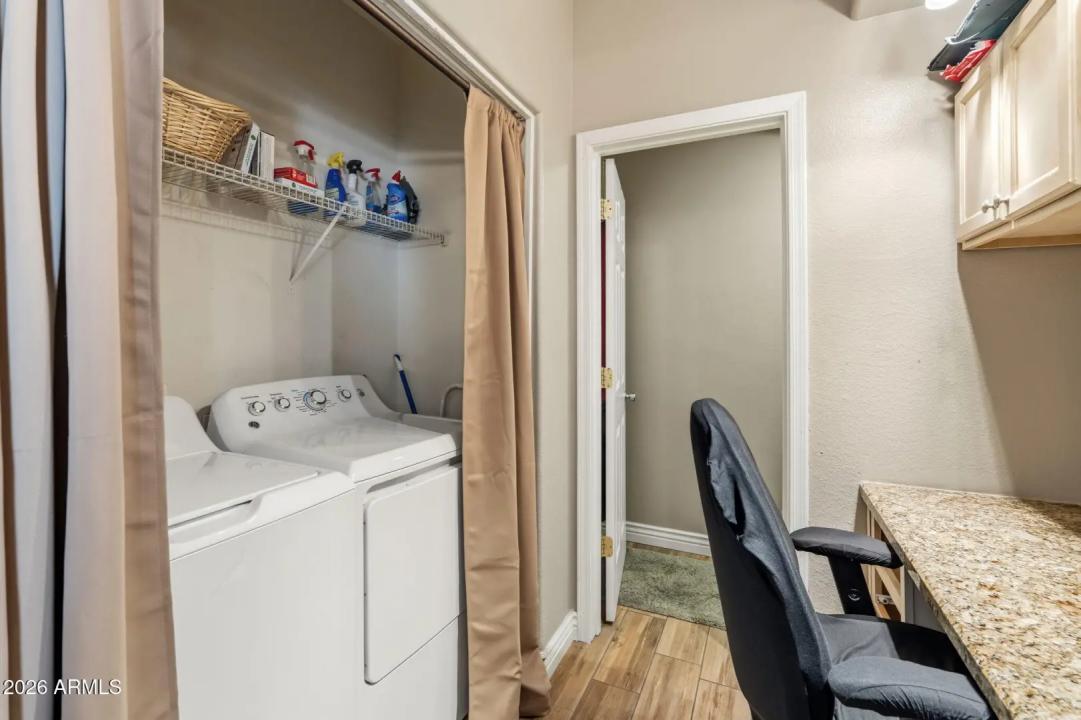 Real Estate Picture 14