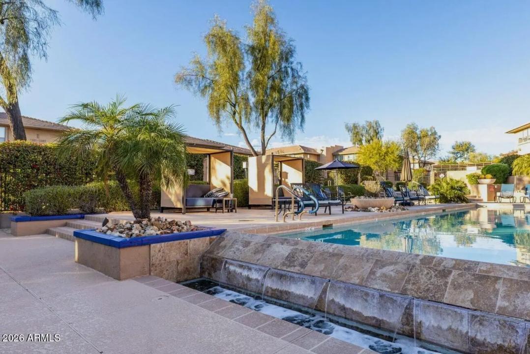 Real Estate Picture 30