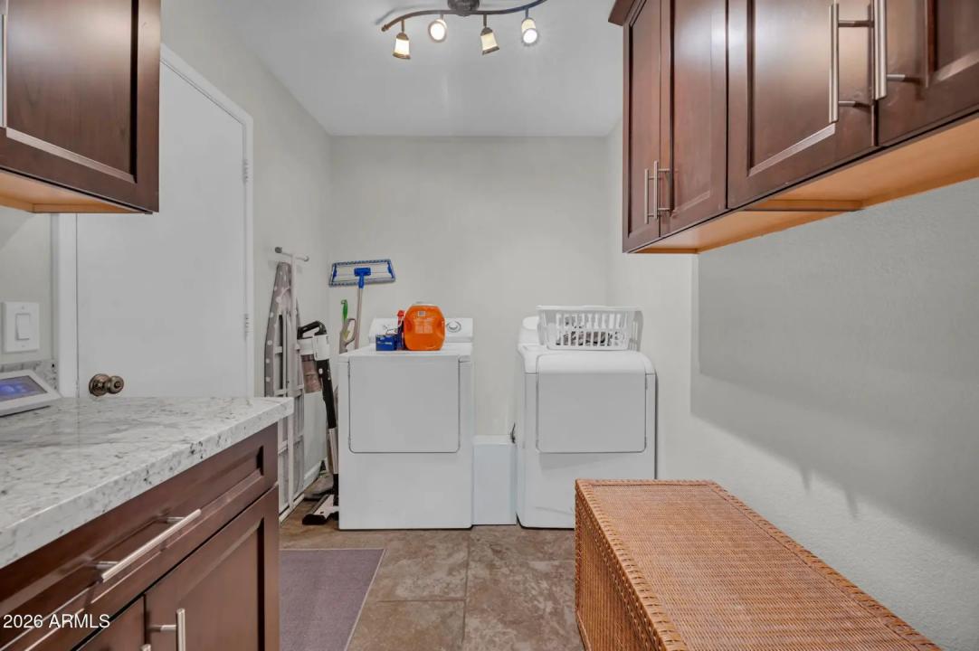 Real Estate Picture 19