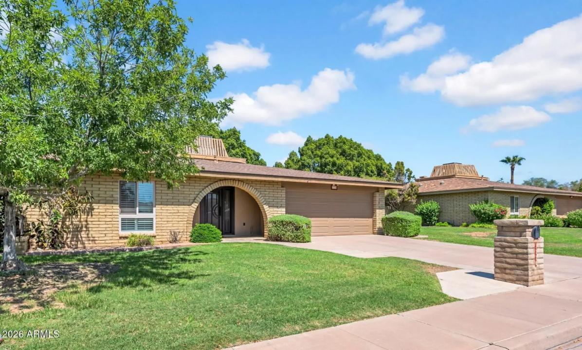 Real Estate Picture 3