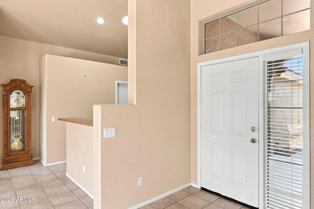 Real Estate Picture 5