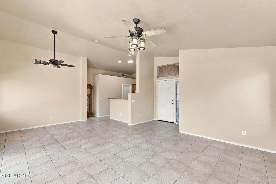 Real Estate Picture 9