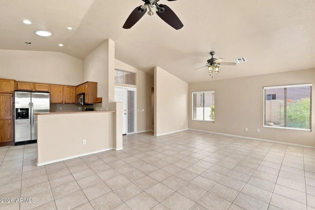 Real Estate Picture 10