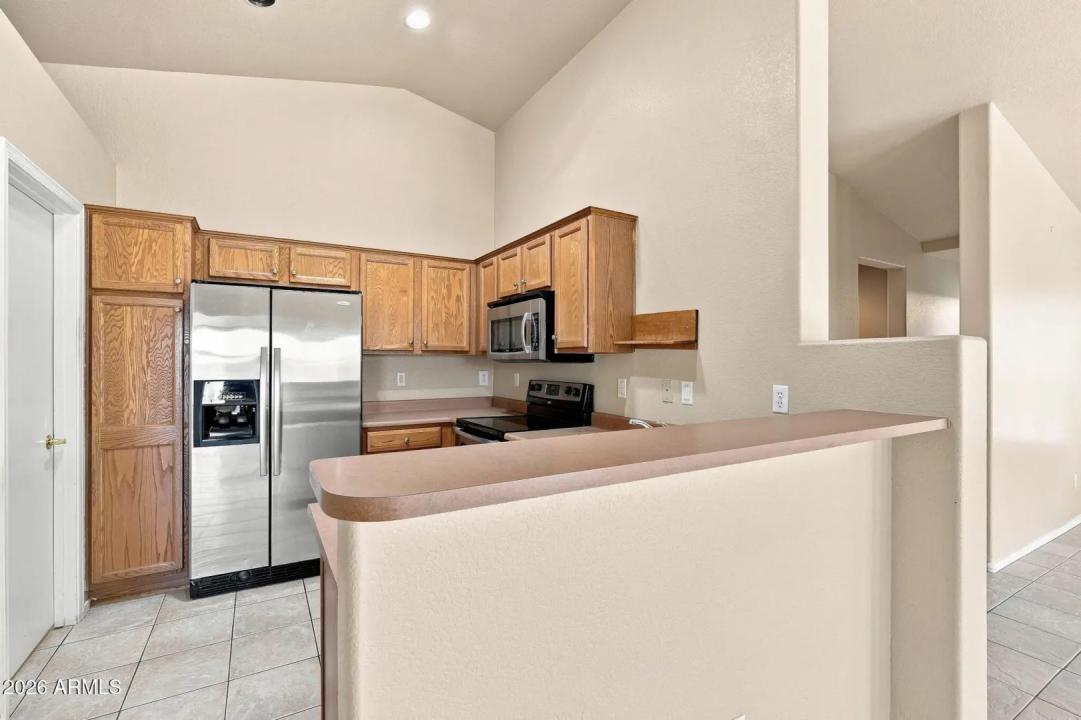 Real Estate Picture 12