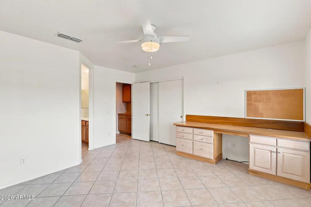Real Estate Picture 22