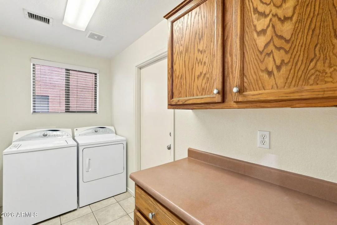 Real Estate Picture 27