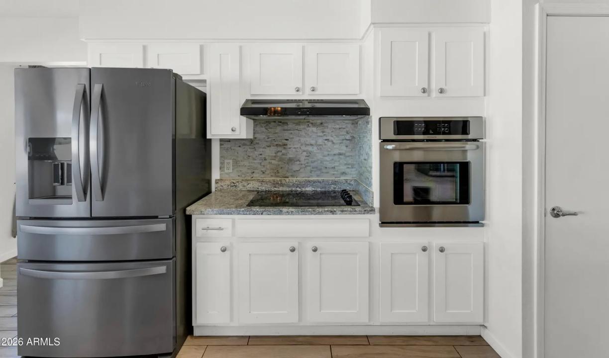 Real Estate Picture 6